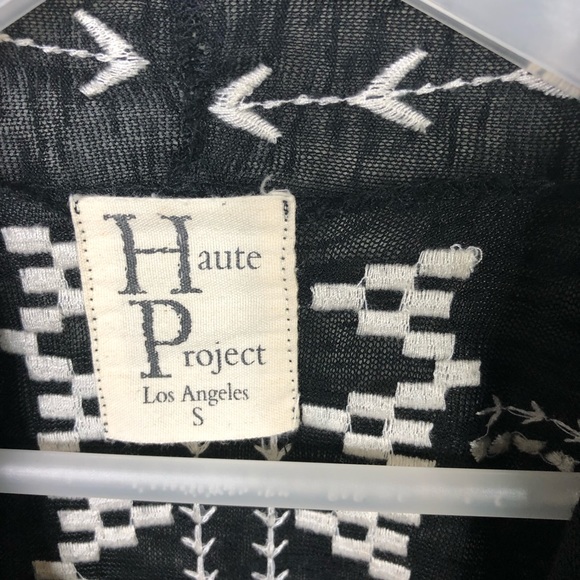 4/$25 ⭐️ Haute Project Black Embroidered Cardigan - Picture 4 of 8